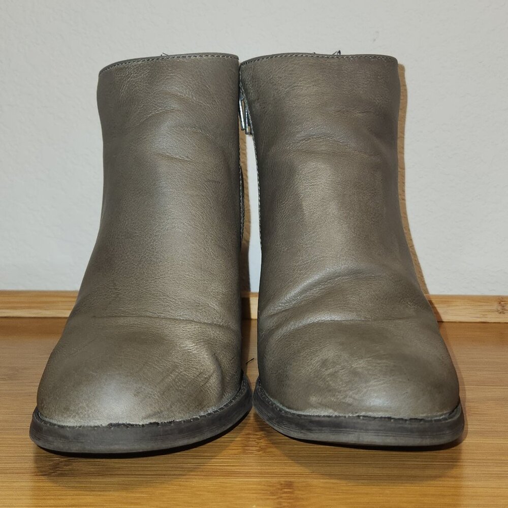 MIA Luce Gray Side Zip Ankle Booties – Women’s Sz 7.5
